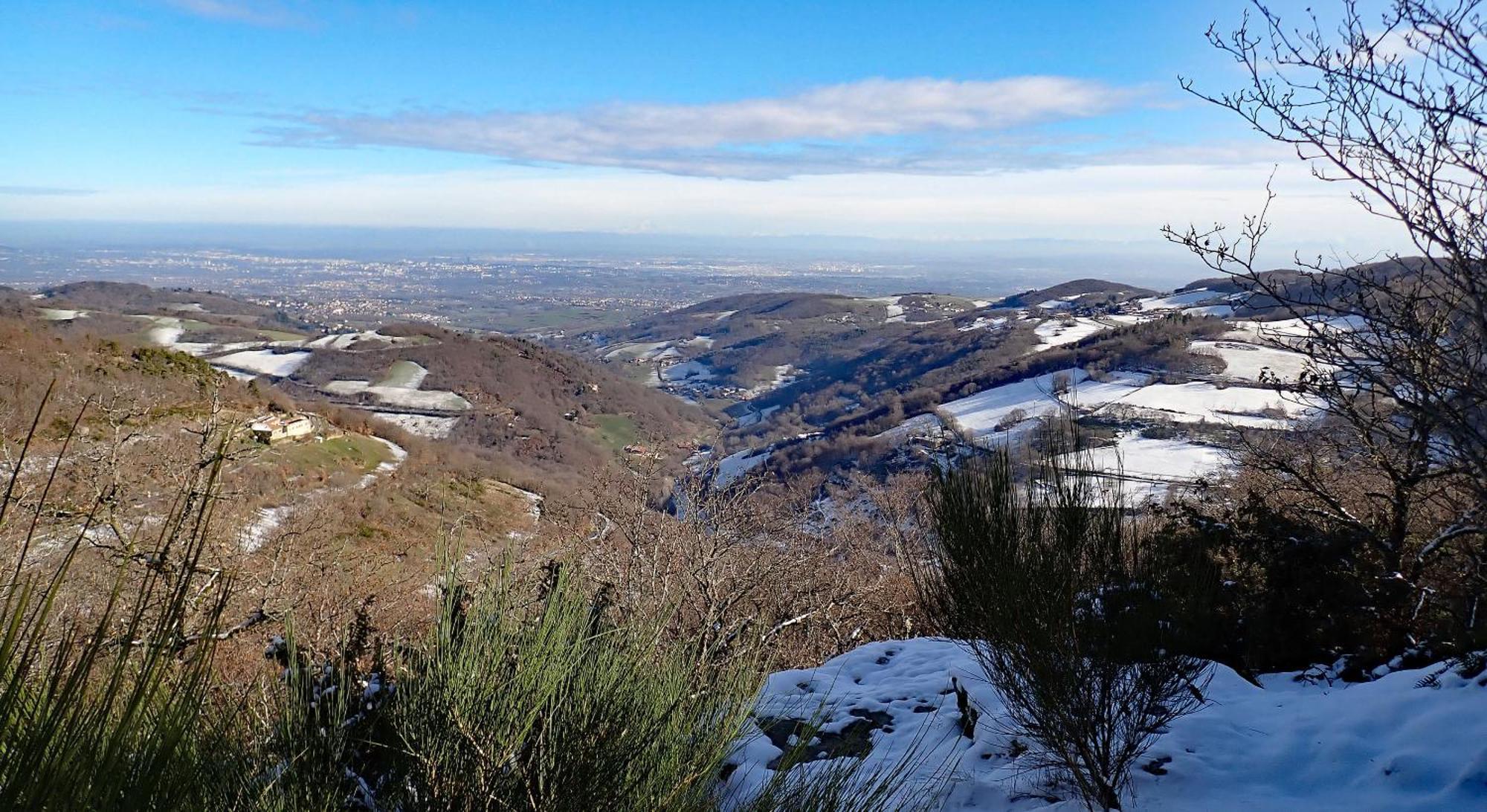 Gites Des Esselards Yzeron Exteriör bild